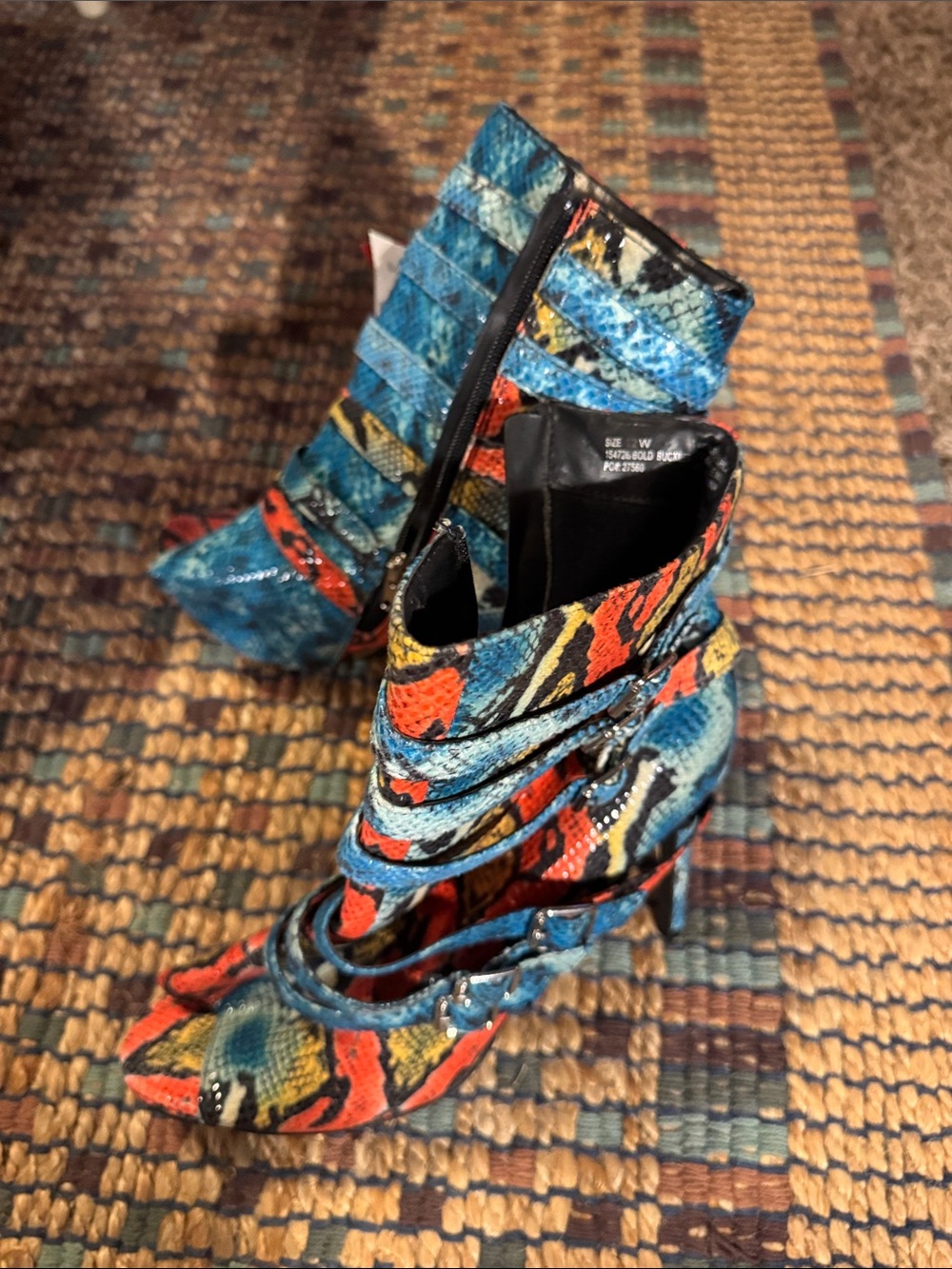 Hot Tomato NWTs Multicolor Snakeskin-Print Ankle Boots in Blue & Orange Sz 12W - Picture 2 of 6